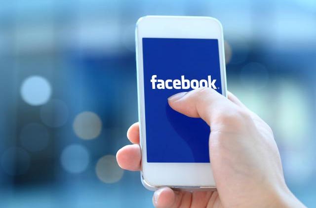 Facebook intenta reducir los efectos de los “dedos gordos” en el registro de clicks